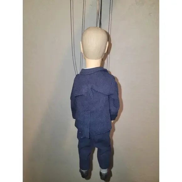 Russian President / Vladimir Vladimirovich Putin Marionette - Picture 8 of 10